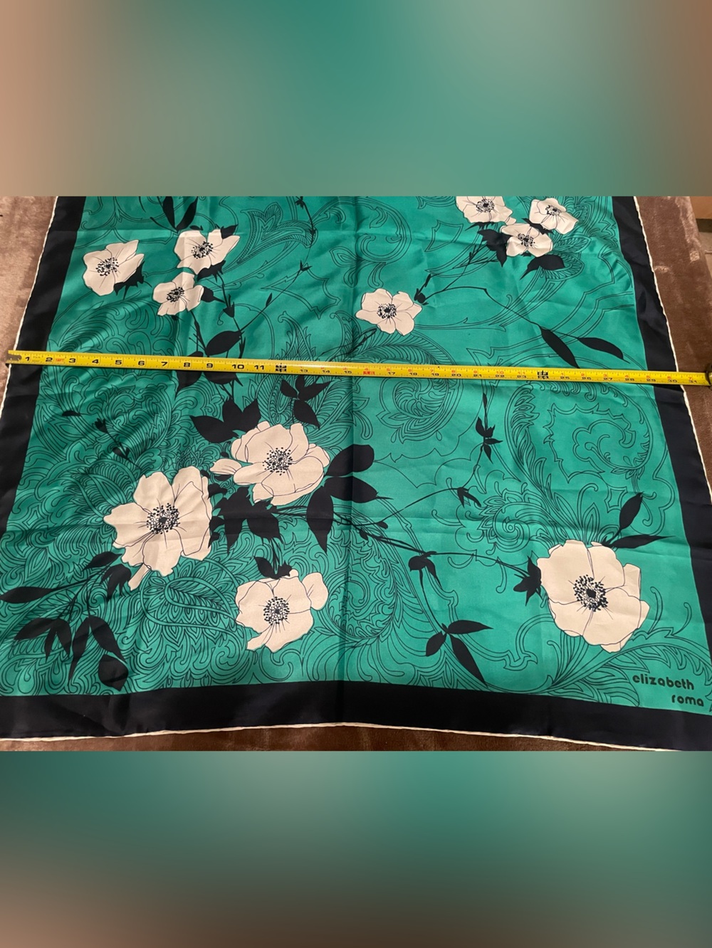 Elizabeth Roma – Vintage Silk Carre Scarf – Emerald Graphic Botanical – 31”x31” - Picture 9 of 10